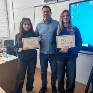 Браво!Две десетокласнички от ЕГ „Бертолт Брехт“ в Пазарджик бяха отличени за достойна постъпка