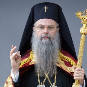 Дядо Николай отслужи Архиерейска света Литургия в катедрален храм „Успение Богородично“