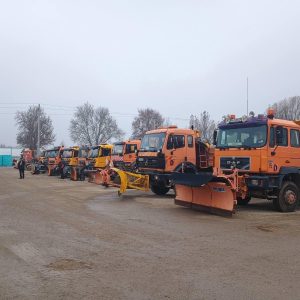Община Пазарджик в подготовка за зимния сезон: 20 снегорина, постоянни дежурства и осигурени материали за обработка на пътищата при заледяване