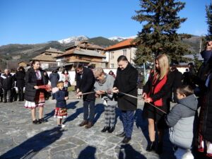 Открита бе обновената детска градина „Ана Козинарова“ в град Клисура
