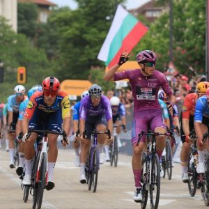 Пол Мание е големият победител в българския етап на Giro d’Italia