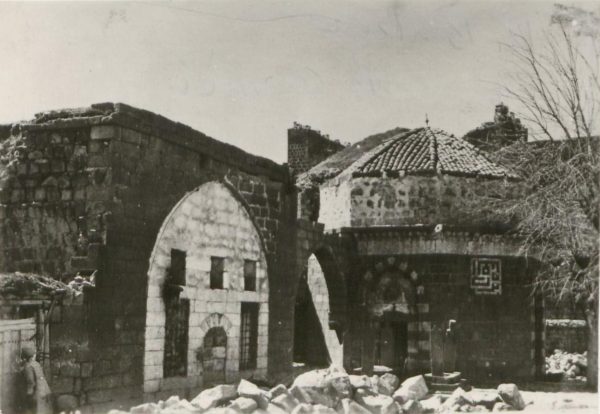 Страховитият Диарбекир е създаден по времето на Месопотамия 4 Diyarbakir Sari Saltuk Turbesi